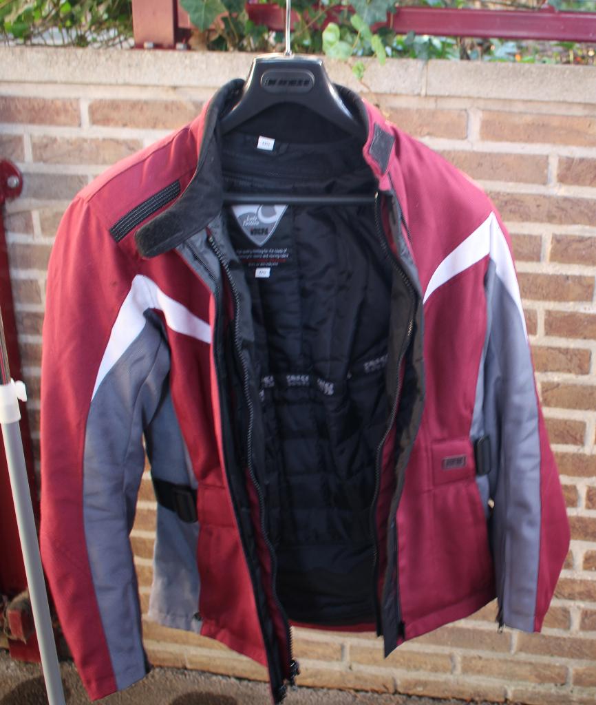 Veste Dame IXS, Ophalen