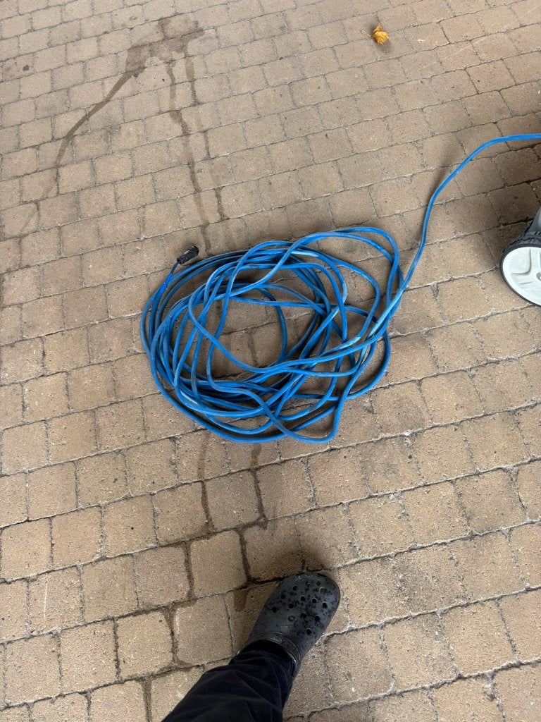 aspirateur de piscine, nouvelle brosse et filtre supplémenta, Jardin & Terrasse, Enlèvement ou Envoi, Comme neuf, Autres types