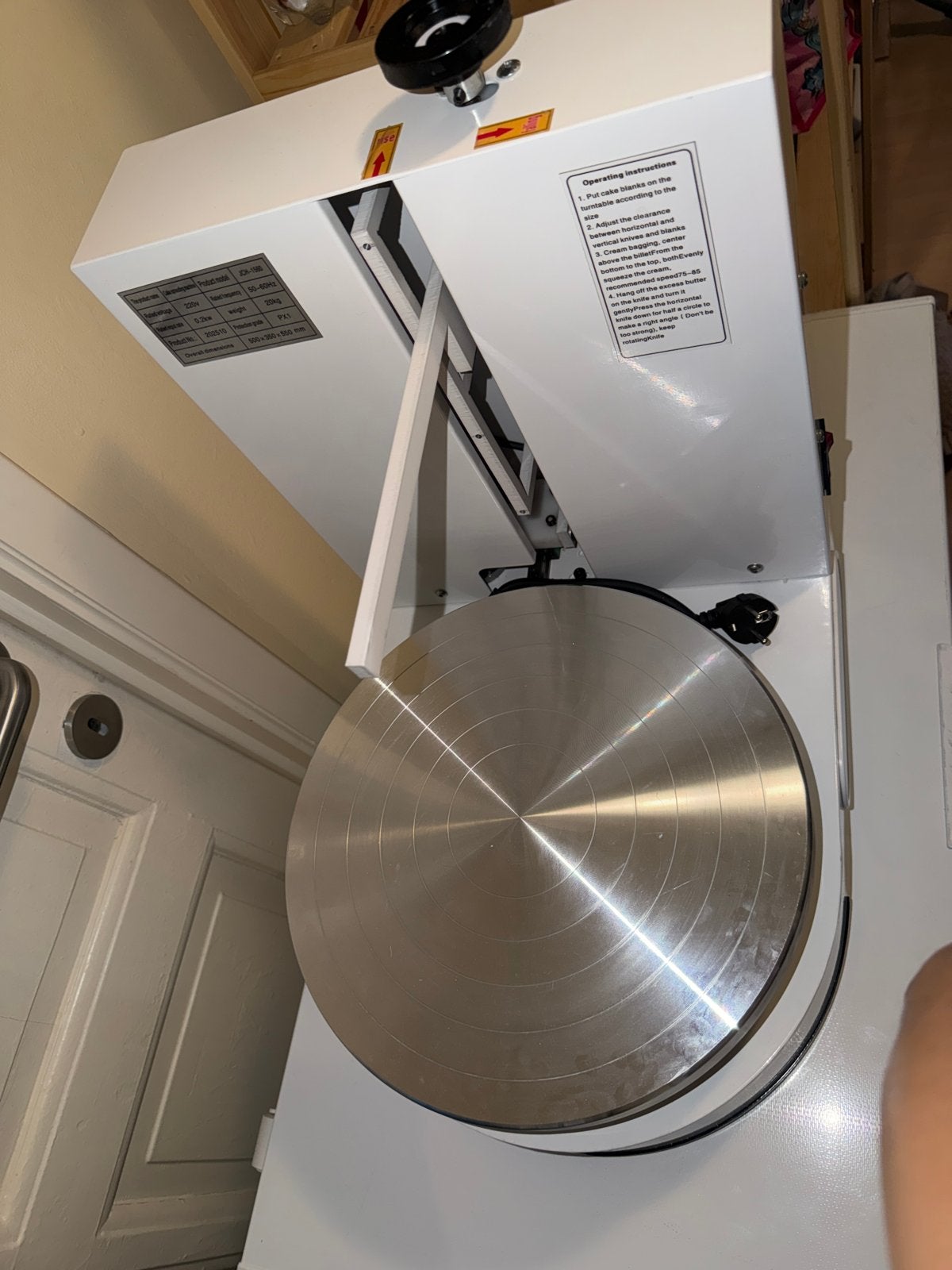 Machine de décoration de gâteaux – Excellent état, Enlèvement, Comme neuf, Gâteaux et Tartes, Forme de service