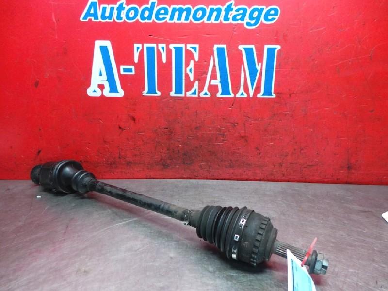 ARBRE DE TRANSMISSION AVANT DROIT Carisma (77001082689), Utilisé, Mitsubishi