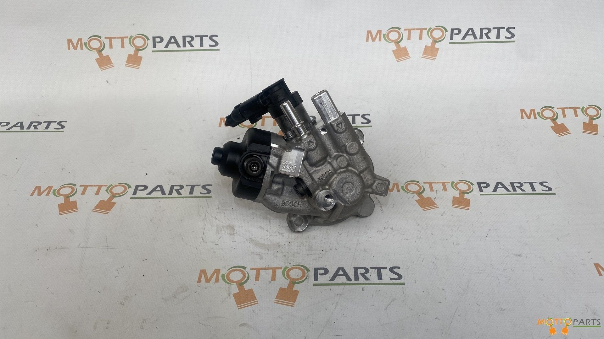 BMW Hogedrukpomp / Dieselpomp 13518579228 8579228, Autos : Pièces & Accessoires, Systèmes à carburant, BMW, Utilisé, Enlèvement ou Envoi
