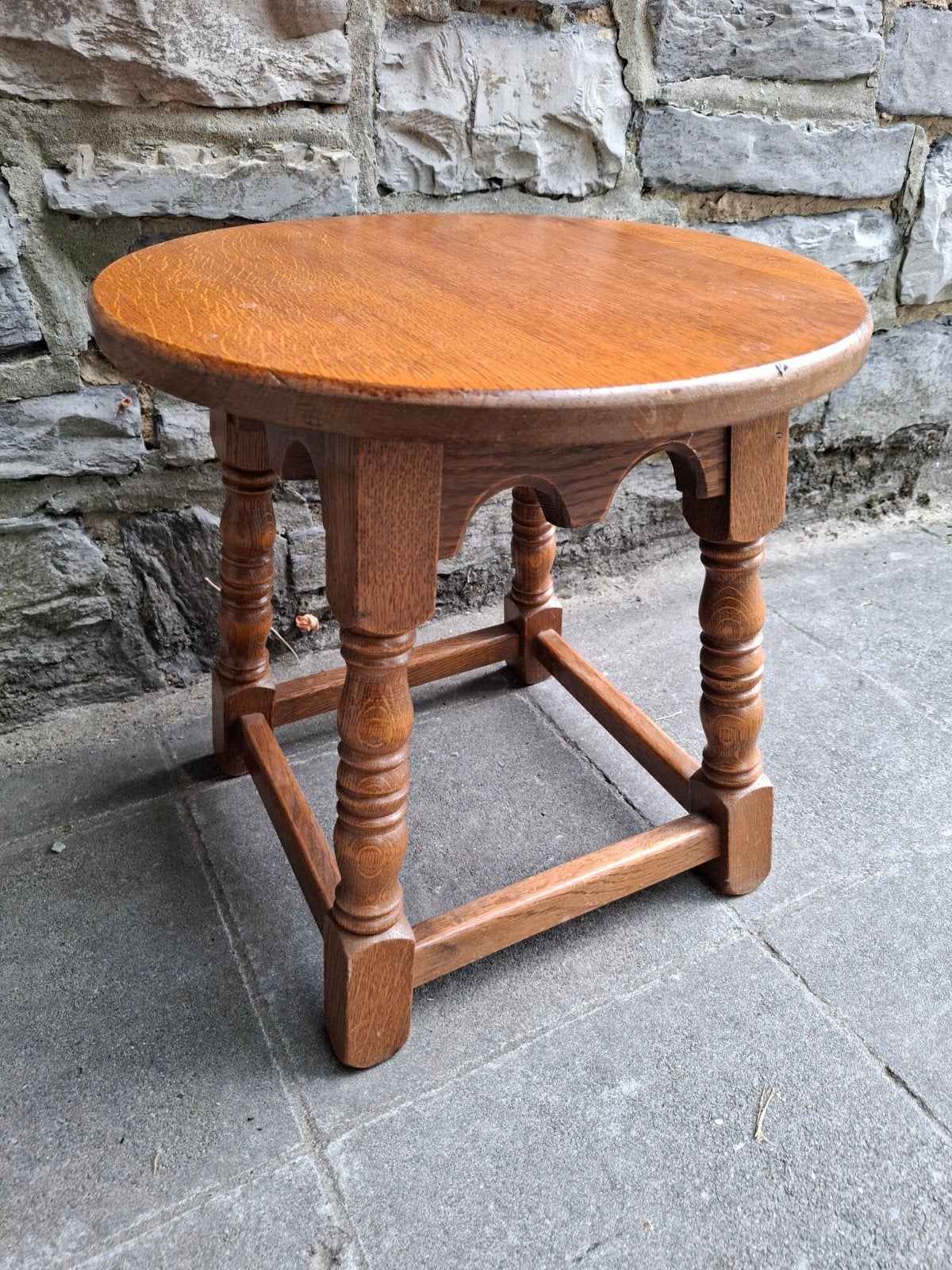 Tabouret ancien / bout de canapé en chêne massif, Antiquités & Art, Enlèvement