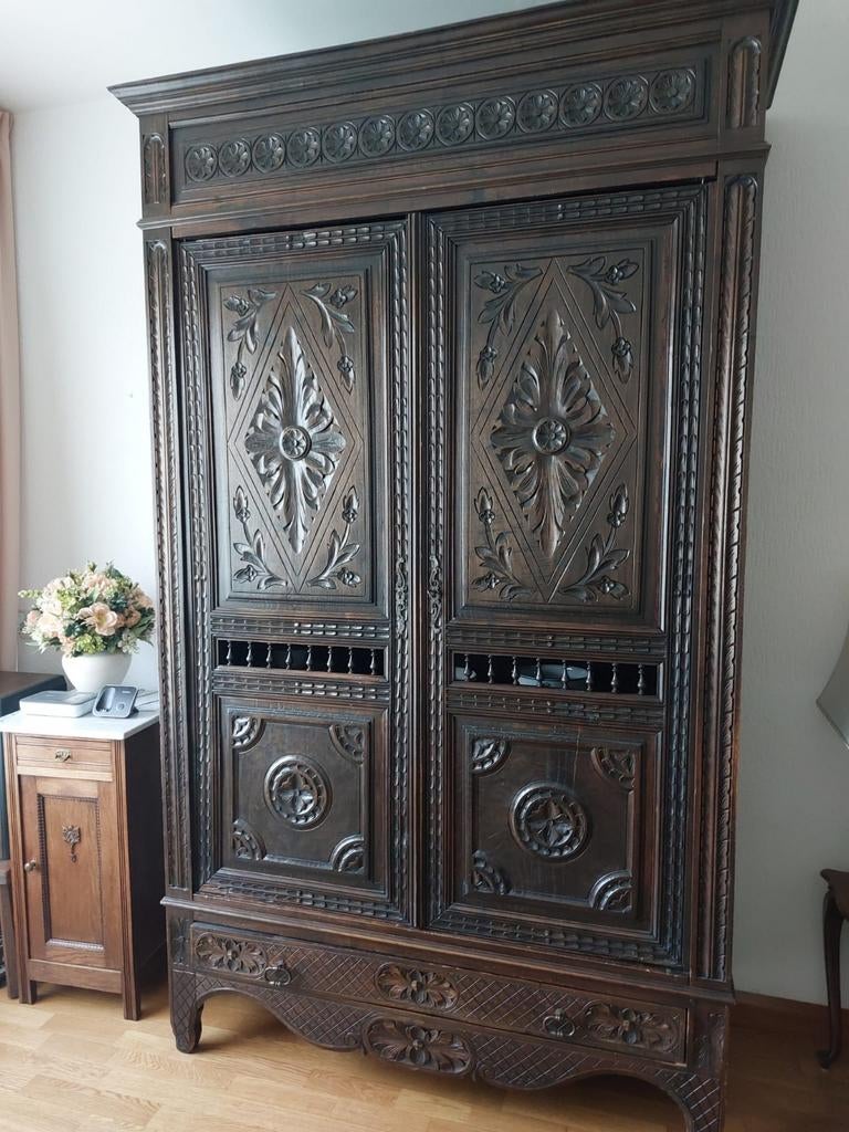 Antieke Bretonse kast, Antiek en Kunst, Ophalen