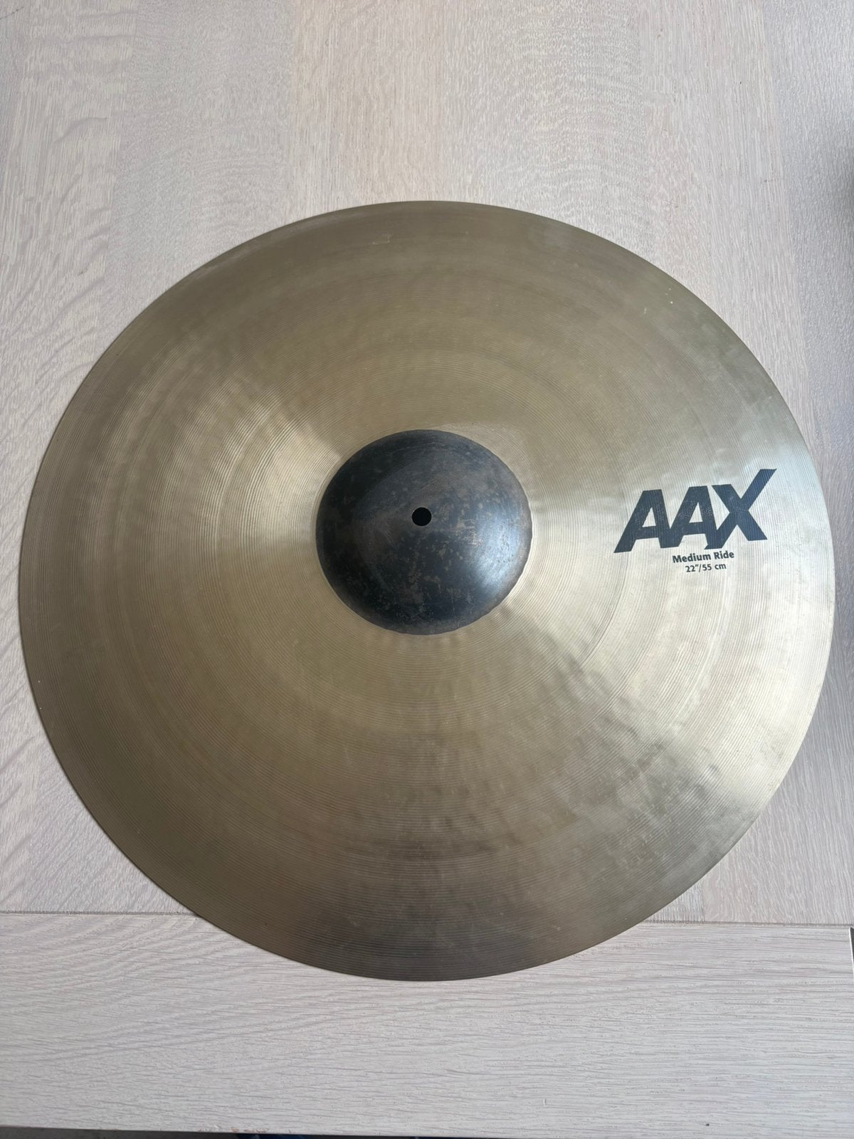 Sabian 22” AAX Medium ride (traditional finish) ZGAN!, Musique & Instruments, Enlèvement, Comme neuf