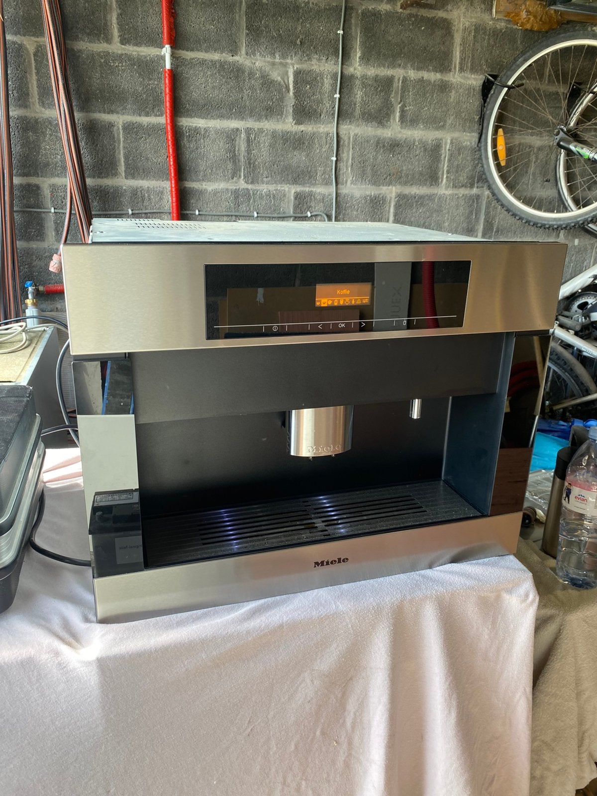 Miele Koffiemachine, Elektronische apparatuur, Ophalen, Afneembaar waterreservoir, Gebruikt, 10 kopjes of meer