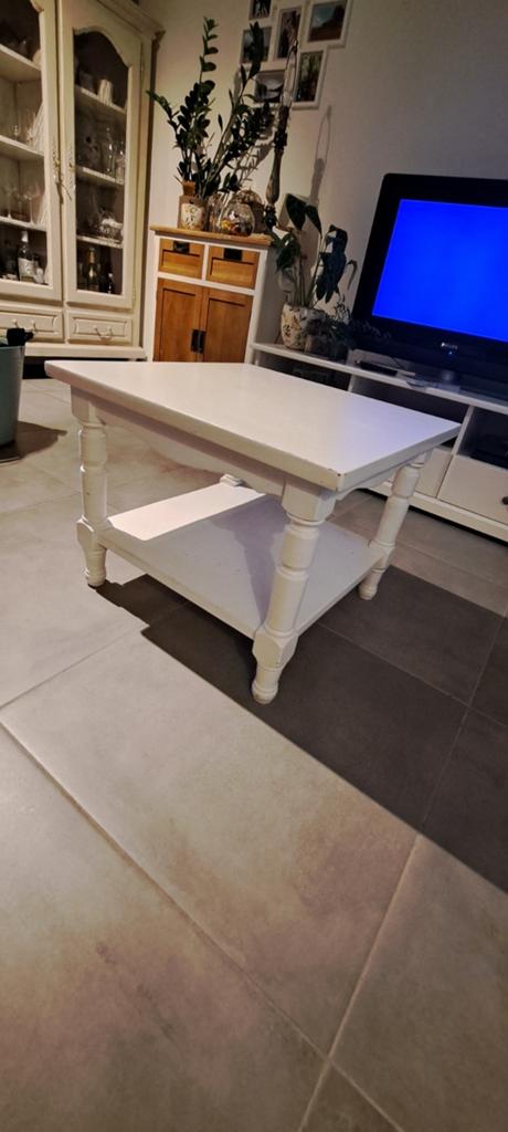 Salontafeltje massief, Huis en Inrichting, Tafels | Eettafels, Ophalen