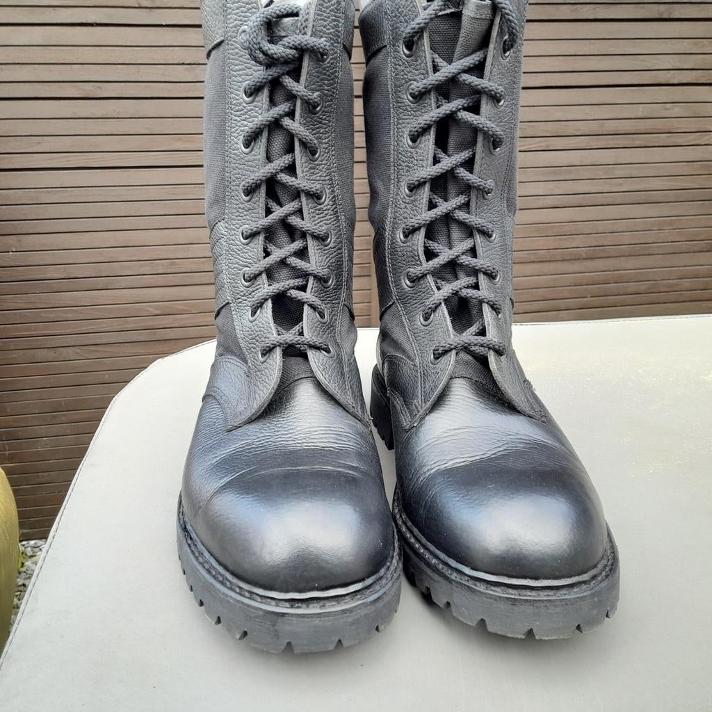 Bottines, Enlèvement
