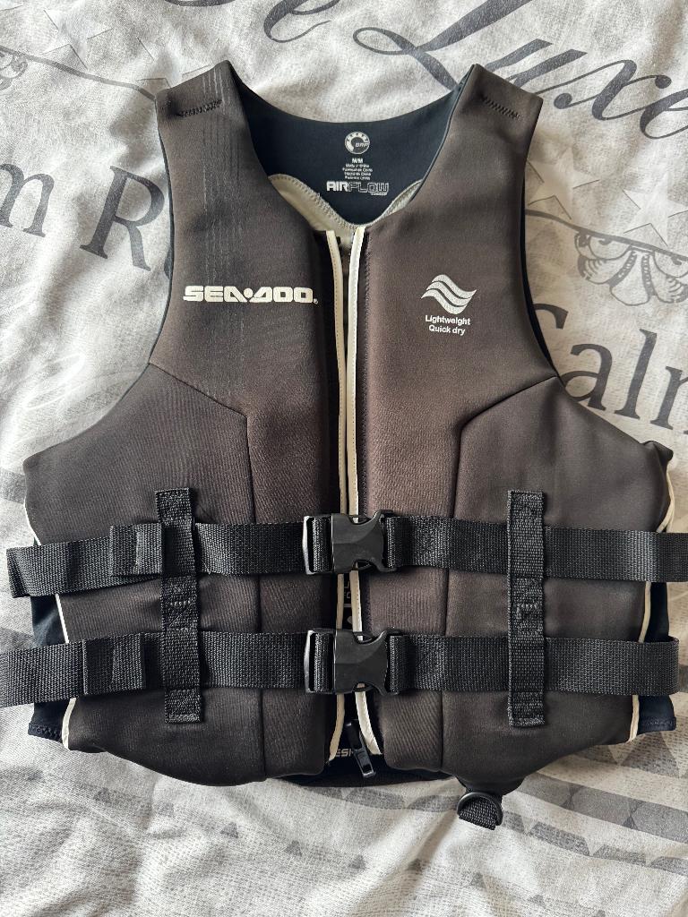 SEA-DOO airflow pfd reddingsvest ( Heer ), Sports nautiques & Bateaux, Vêtements nautiques, Enlèvement ou Envoi, SEA-DOO, Utilisé