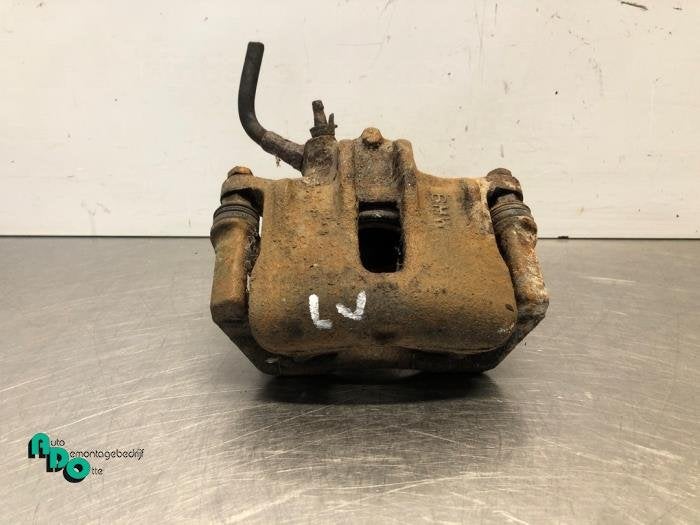 Remklauw (Tang) links-voor van een BMW 3-Serie (3-Serie 82-), Gebruikt, -, -, Ophalen of Verzenden