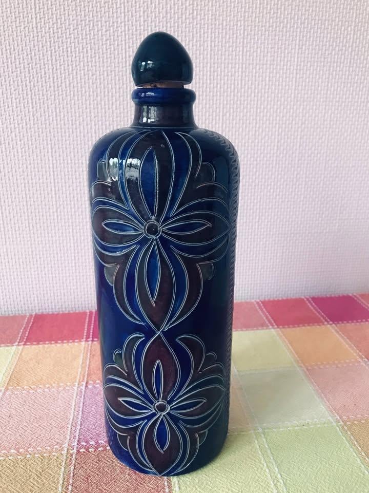 Bouteille en grès, Enlèvement