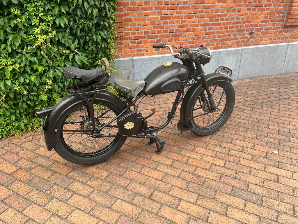 Peugeot motorfiets 1952, Motoren, Motoren | Overige merken, 125 cc, Toermotor, 11 kW of minder, Handgeschakeld