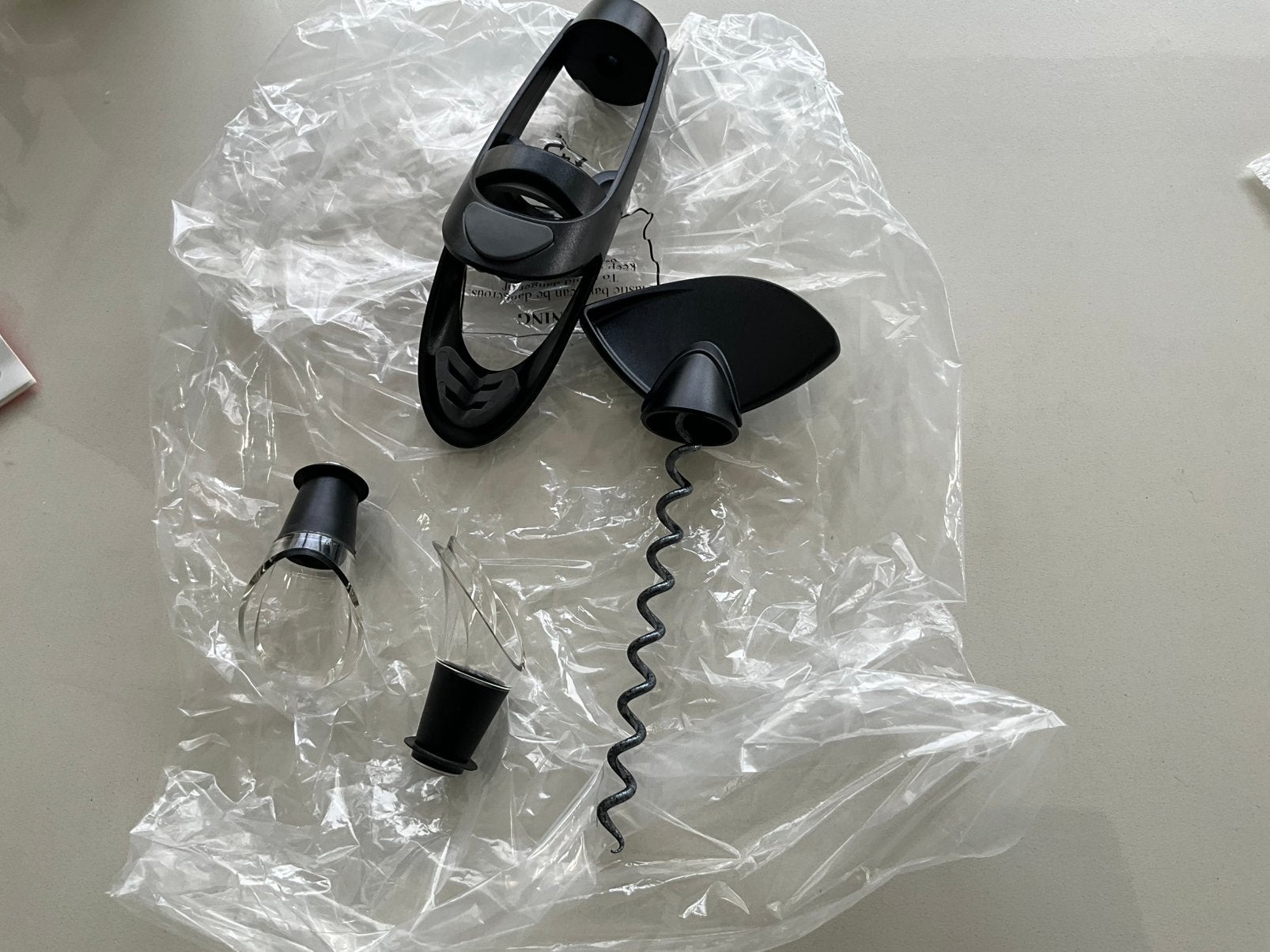 Complete Luxe Wijnset (4-delig) – Ongebruikt in Topstaat!, Huis en Inrichting, Woonaccessoires | Wijnrekken, Kunststof, Ophalen of Verzenden