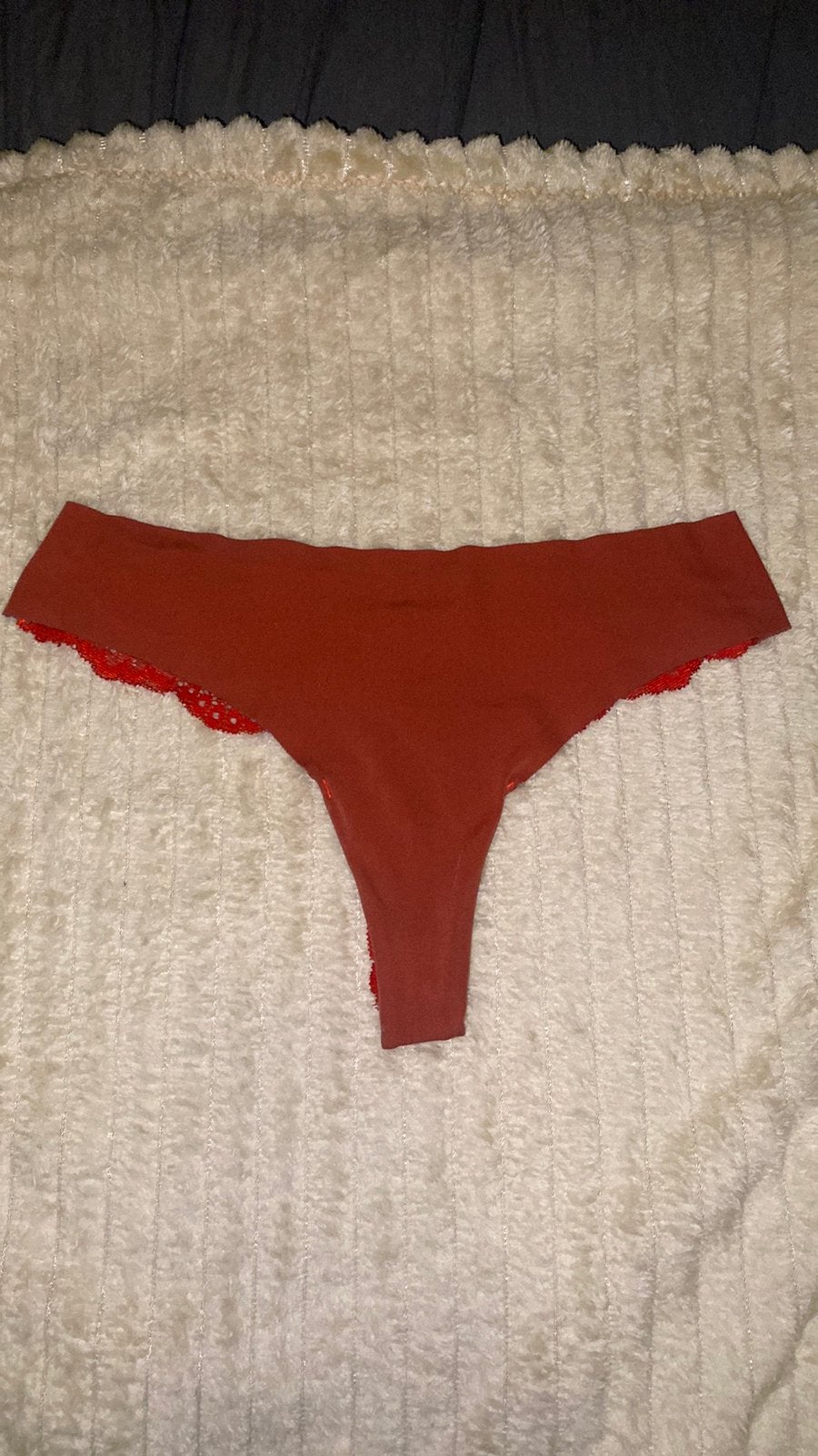 Corde bordeaux/rouge vif, Enlèvement ou Envoi, String
