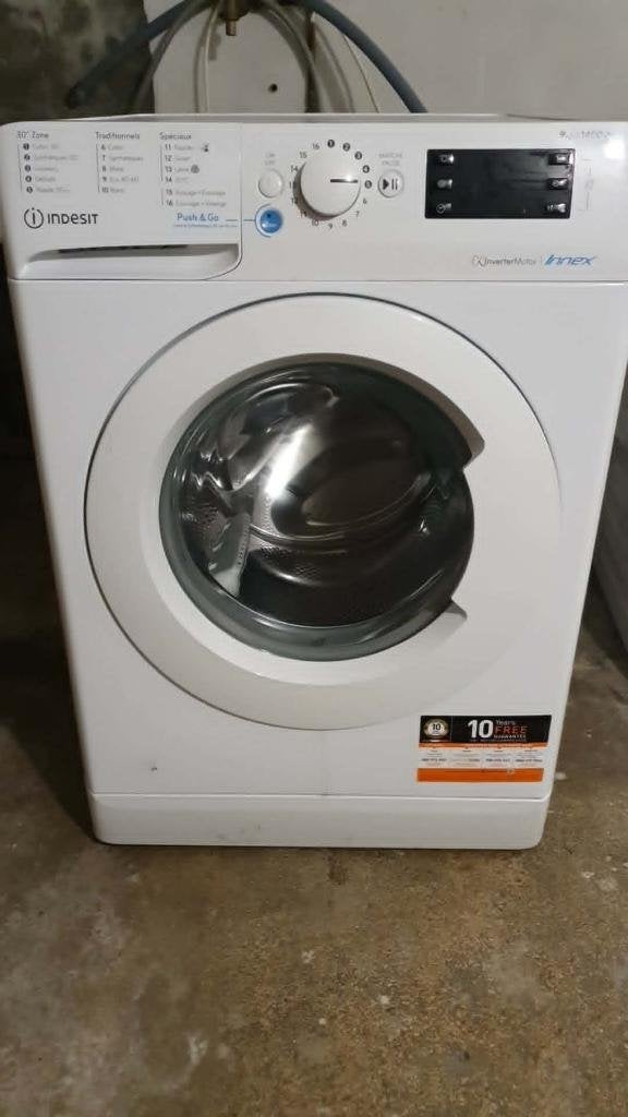 lave-linge INDESIT, Electroménager, Lave-linge, 1200 à 1600 tours, Programme lavage à la main, Chargeur frontal, Enlèvement