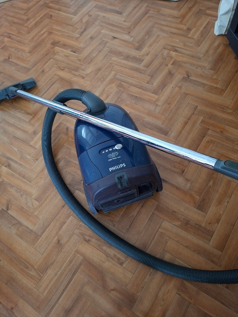 Aspirateur PHILIPS, Philips, Enlèvement, Utilisé, Sac à poussière