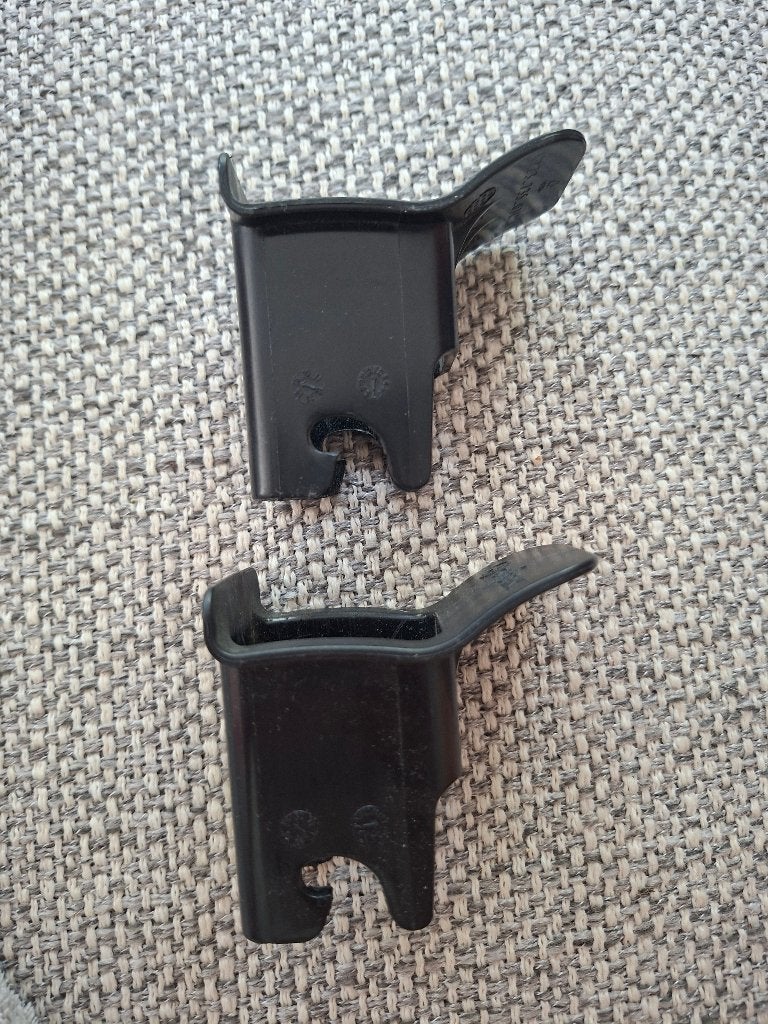 Isofix-geleiders voor de bevestiging van de baby-autostoel, Ophalen, Zo goed als nieuw, Overige merken, Isofix