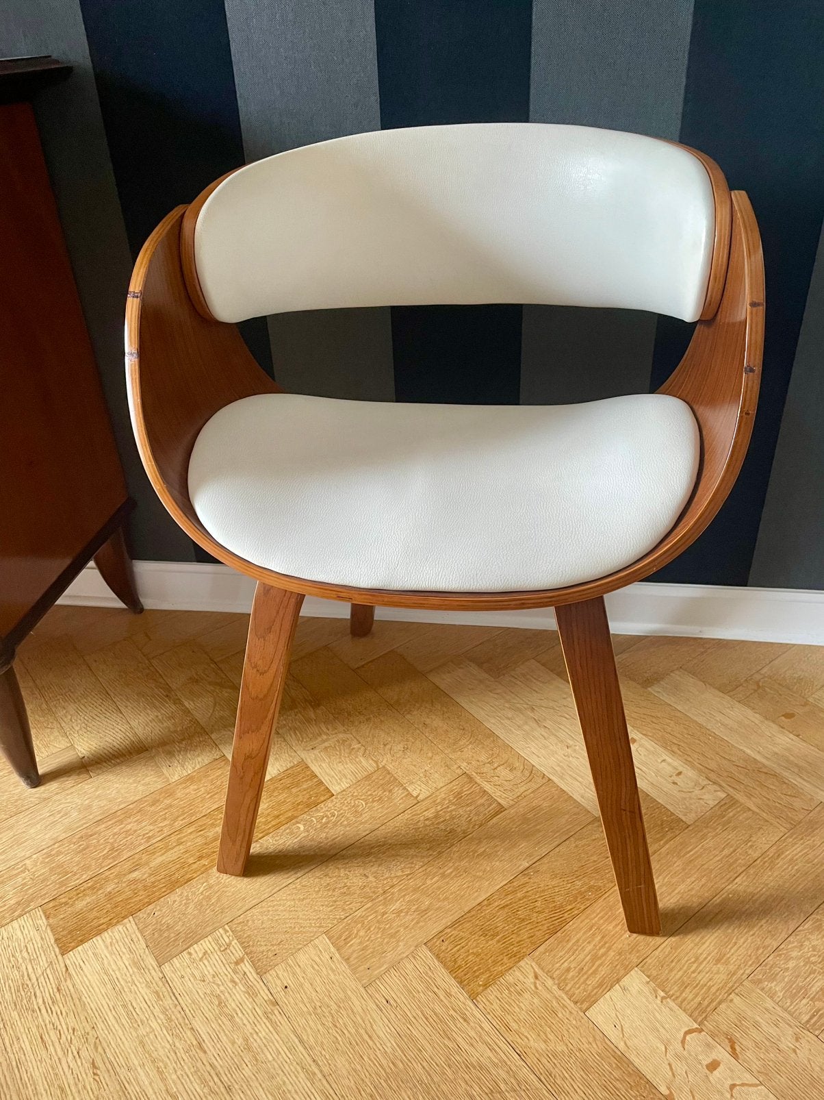 Chaise bois et simili cuir blanc, Enlèvement, Utilisé, Une, Bois