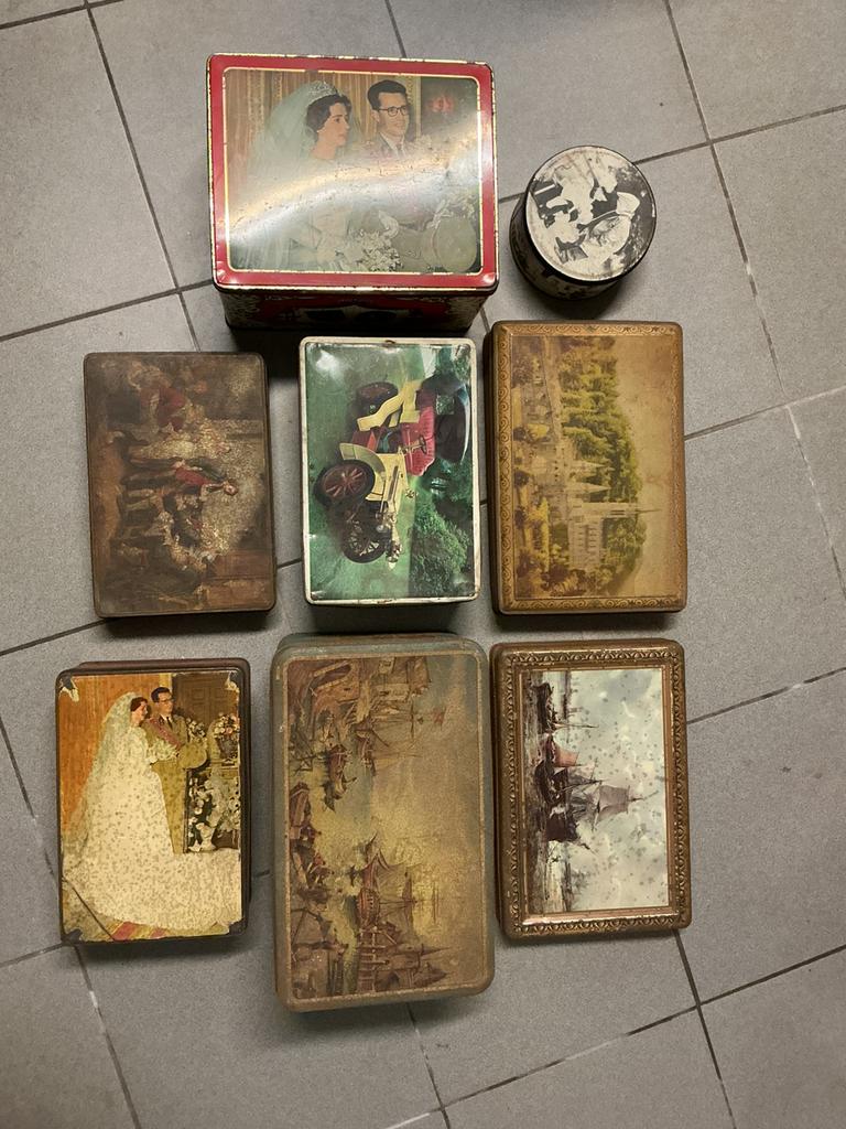 8 Oude blikken dozen, Enlèvement, Utilisé, Biscuits, Autres marques