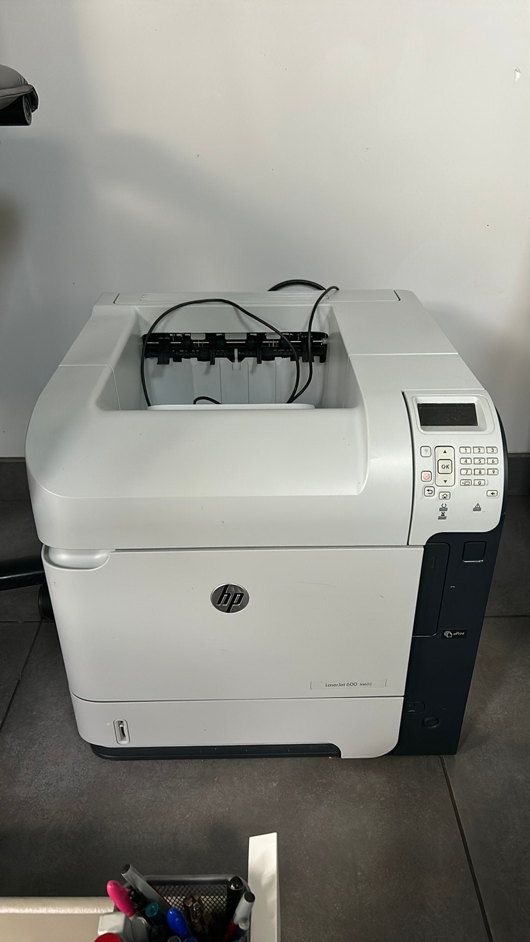Imprimante HP laser jet 600 M602 + cartouche d’impression, Informatique & Logiciels, Enlèvement, Comme neuf, Imprimante