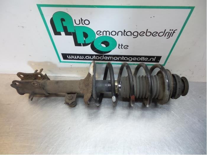 Schokdemperpoot links-voor van een Daewoo Kalos (Kalos 02-), Gebruikt, -, Daewoo, -