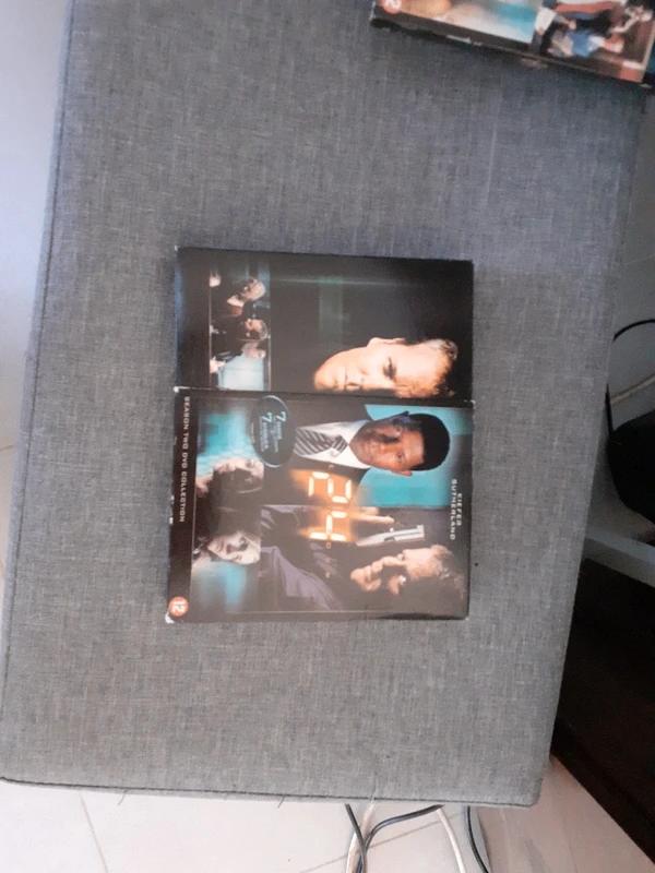 Dvd serie 24 heures chrono saison 2, Coffret, À partir de 16 ans, Utilisé, Action et Aventure