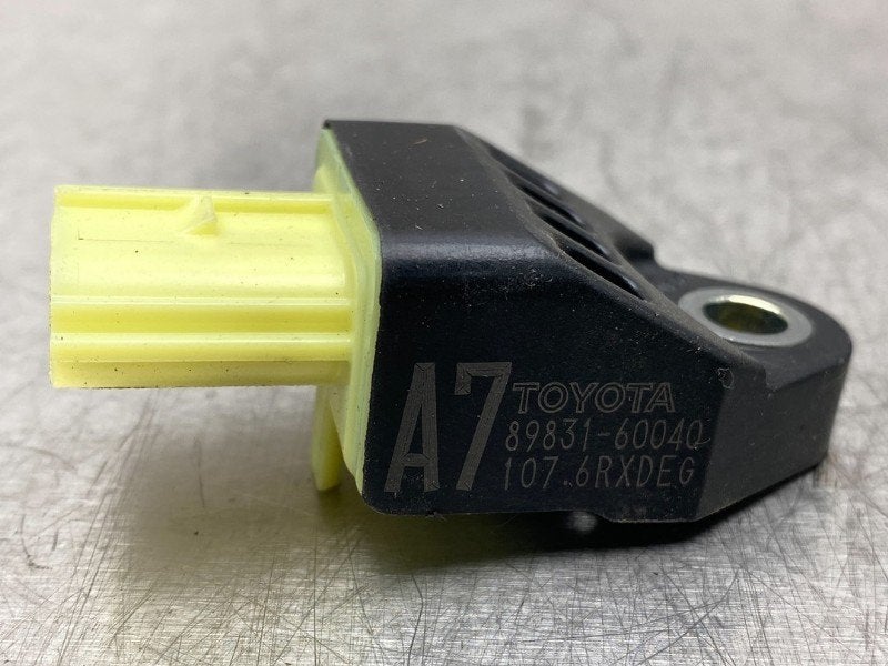 AIRBAG SENSOR Toyota Land Cruiser (J15) (|8983160040|), Gebruikt, Kundenbetreuung@toyota.de, Toyota, Toyota-Allee 2
50858  Köln, DE