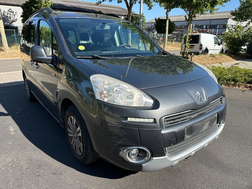 Peugeot Partner Tepee 1.6HDI, Auto's, Voorwielaandrijving, https://public.car-pass.be/vhr/7e709d6b-4842-4d59-a624-af4fef60b1b6