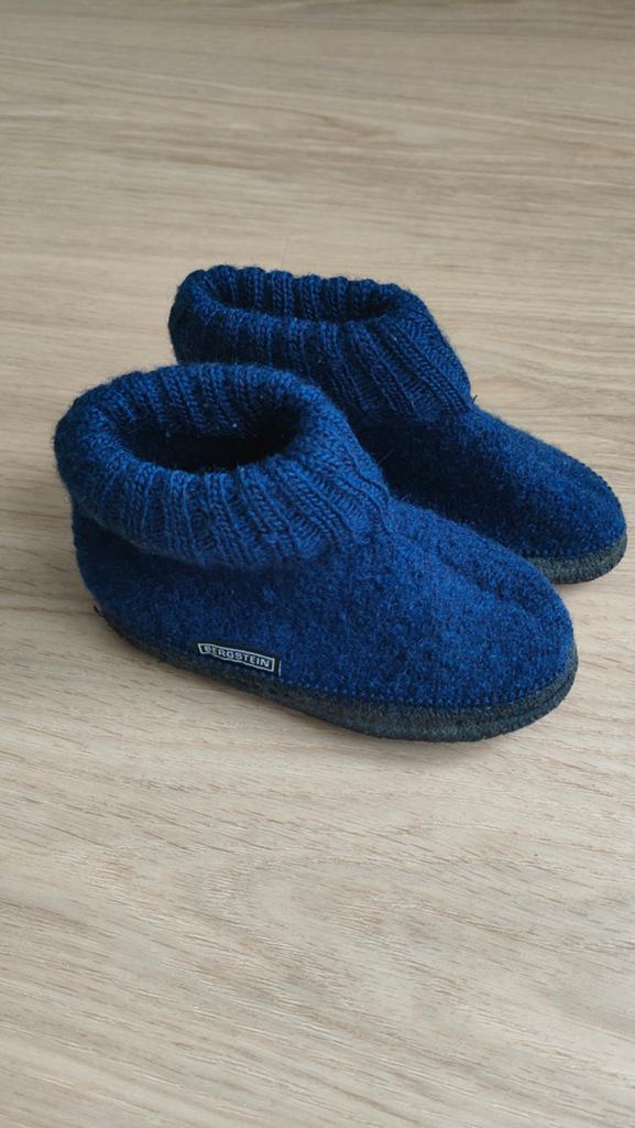Bergstein donkerblauwe sloffen - maat 25, Kinderen en Baby's, Ophalen, Slofjes, Jongetje of Meisje, Zo goed als nieuw