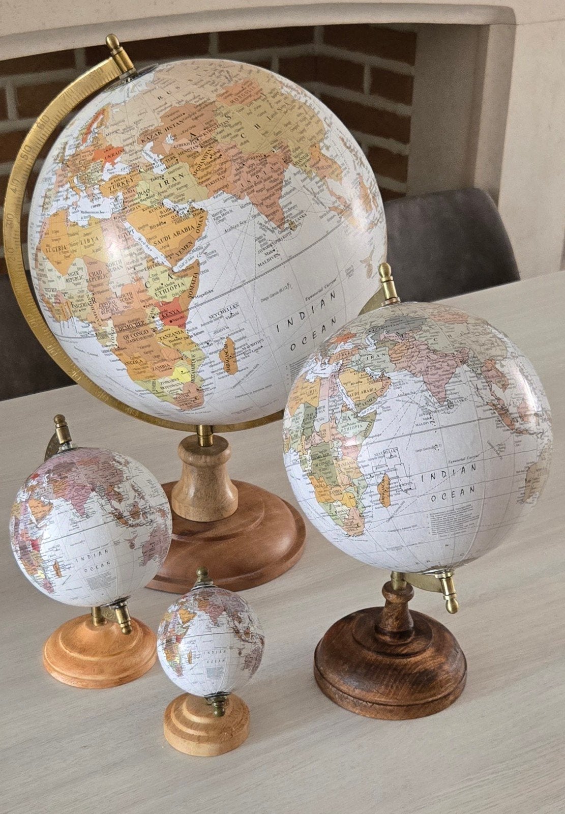 mappemonde, Huis en Inrichting, Woonaccessoires | Wereldbollen, Ophalen, Draaibaar, Zo goed als nieuw, Antieke wereldbol