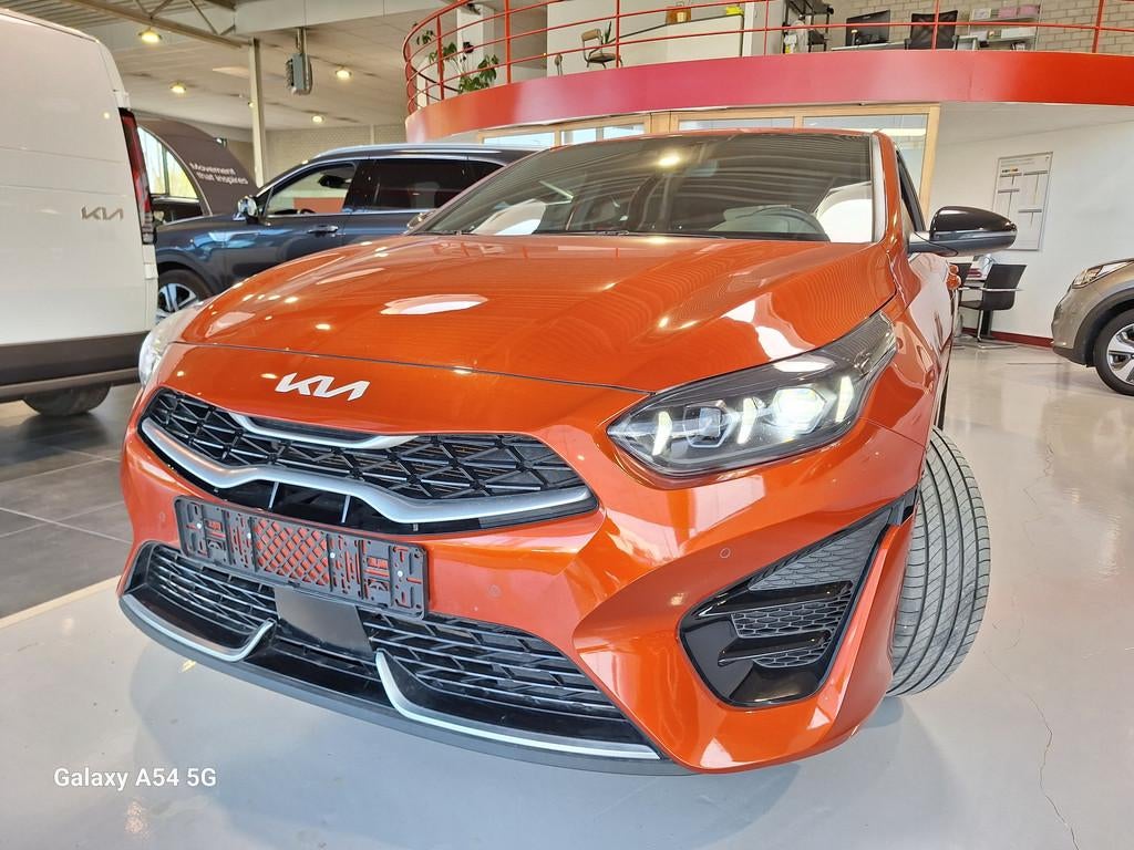 Kia ProCeed PROCEED GT-LINE 1.5T 7DCT - LEZ VALID 2035 - AUT, Auto's, Automaat, Stof, Gebruikt, Euro 6