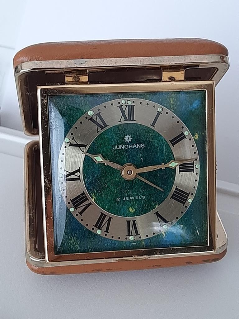 JUNGHANS reiswekker art deco groen/goud, Ophalen of Verzenden