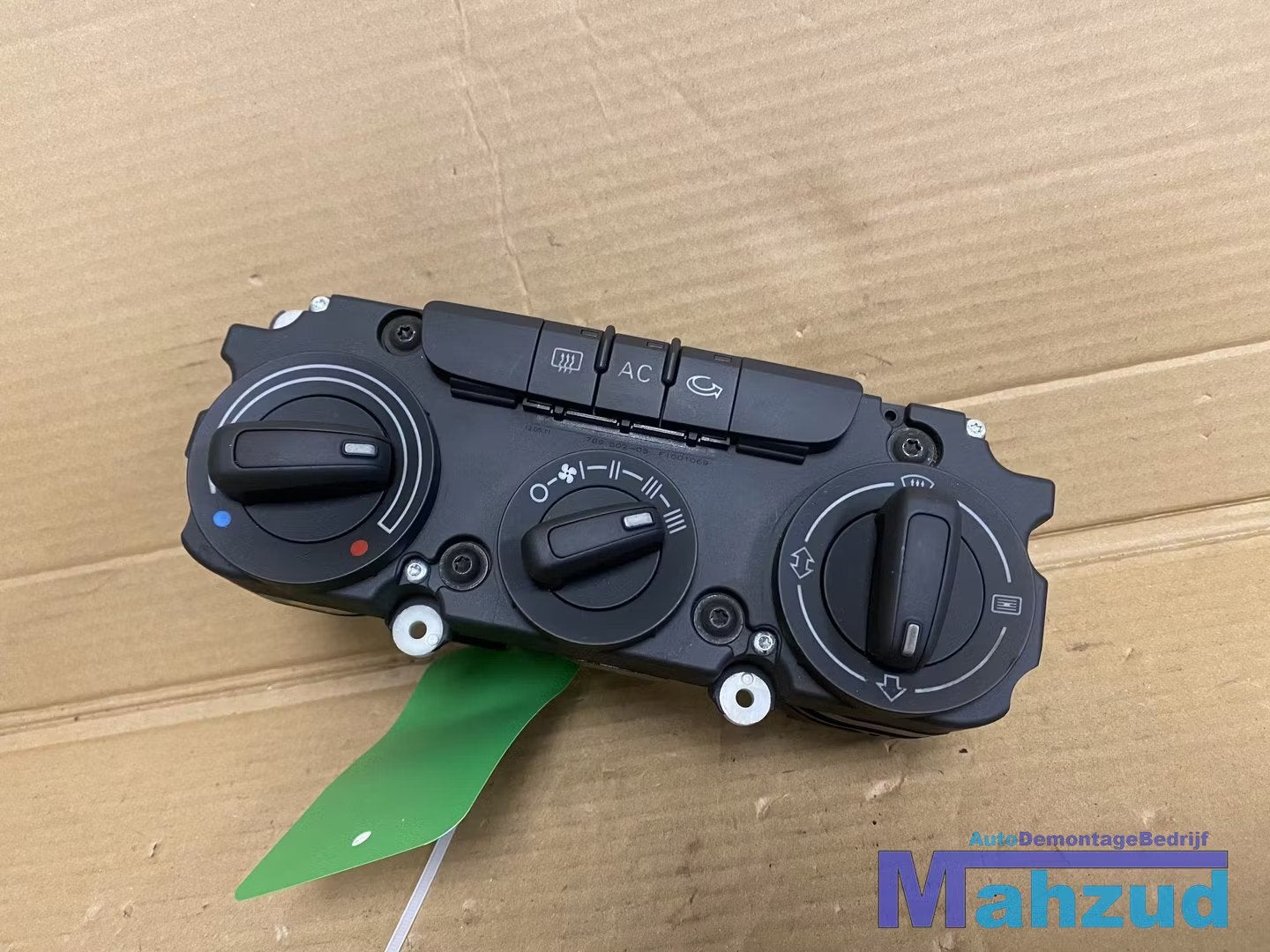 AUDI A3 8P Airco kachel paneel 2007-2013, Autos : Pièces & Accessoires, AUDI AG, Auto-Union-Strasse 1
85045  Ingolstadt, DE, Audi