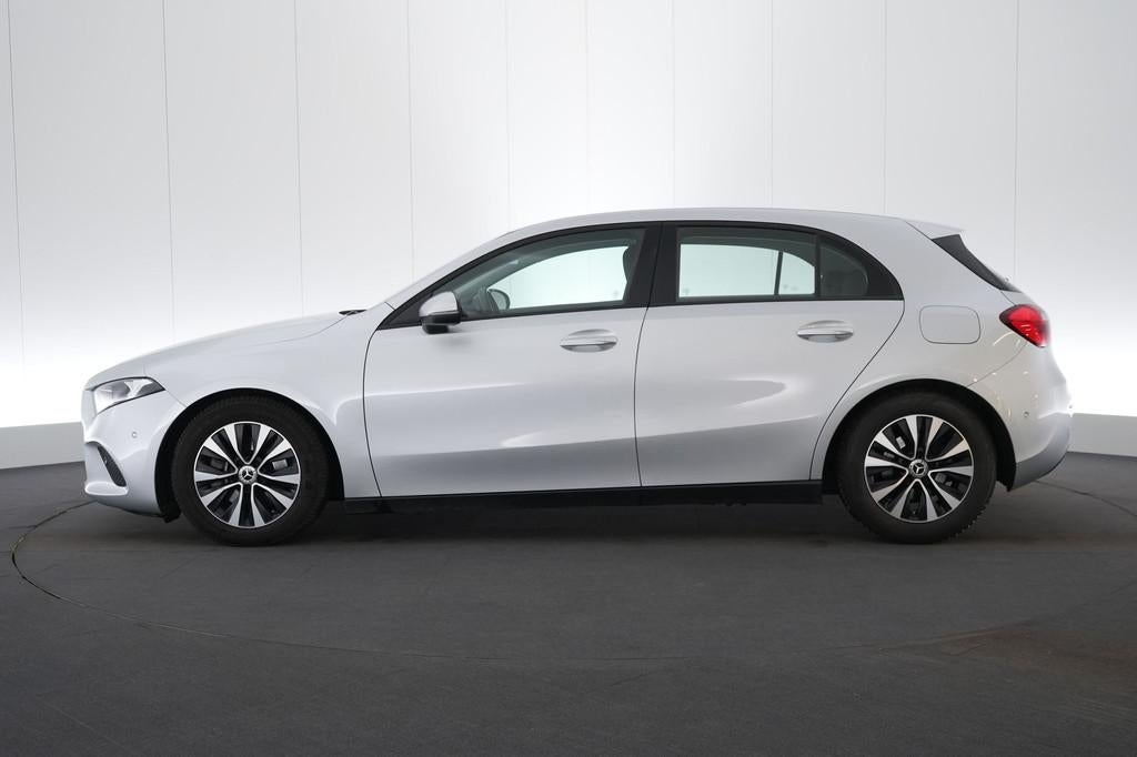 (2AJY692) MERCEDES-BENZ A, USB, Stof, Gebruikt, Bedrijf
