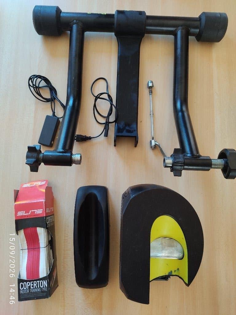 Home trainer Bkool smart pro 3 avec 1 pneu neuf, Enlèvement, Utilisé