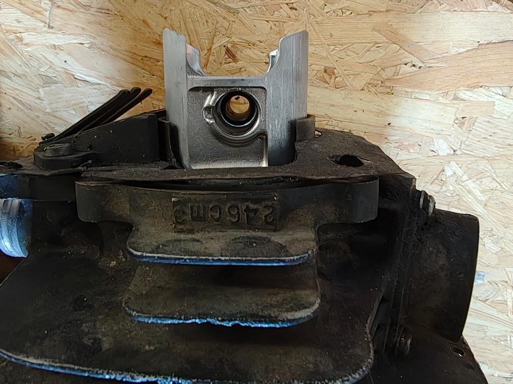Cylindre Suzuki pe250 de1980, Motoren, Ophalen