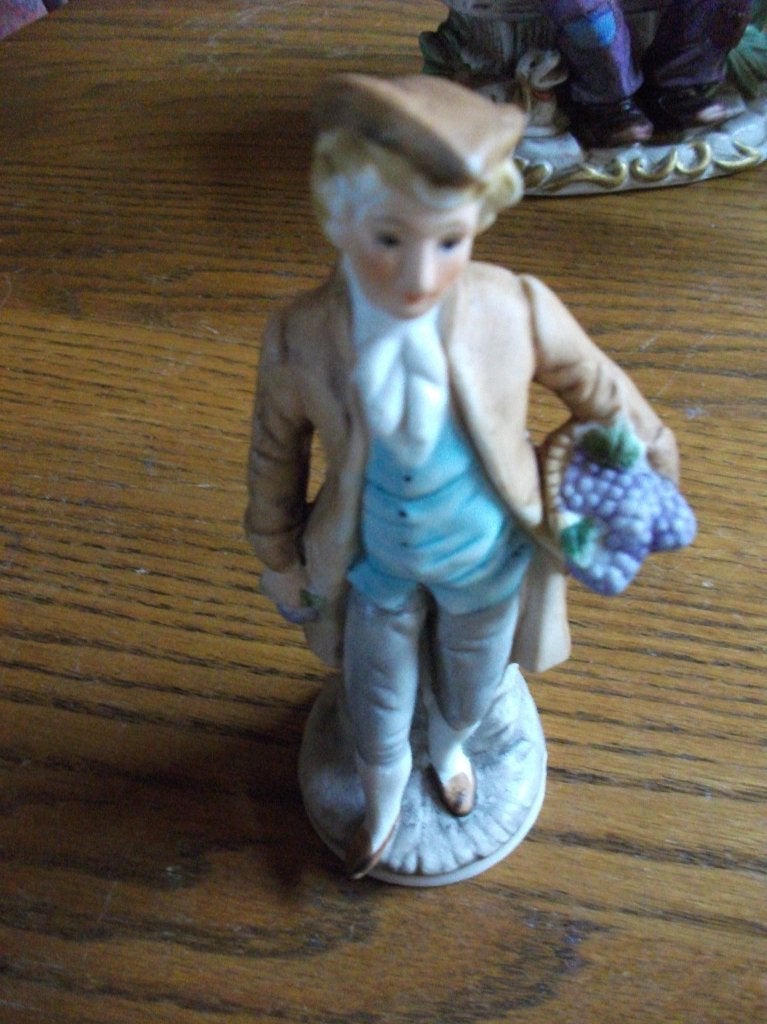 FIGURINES ET BOCAUX EN PORCELAINE, Enlèvement ou Envoi, Comme neuf, Porcelaine, Statue(s)
