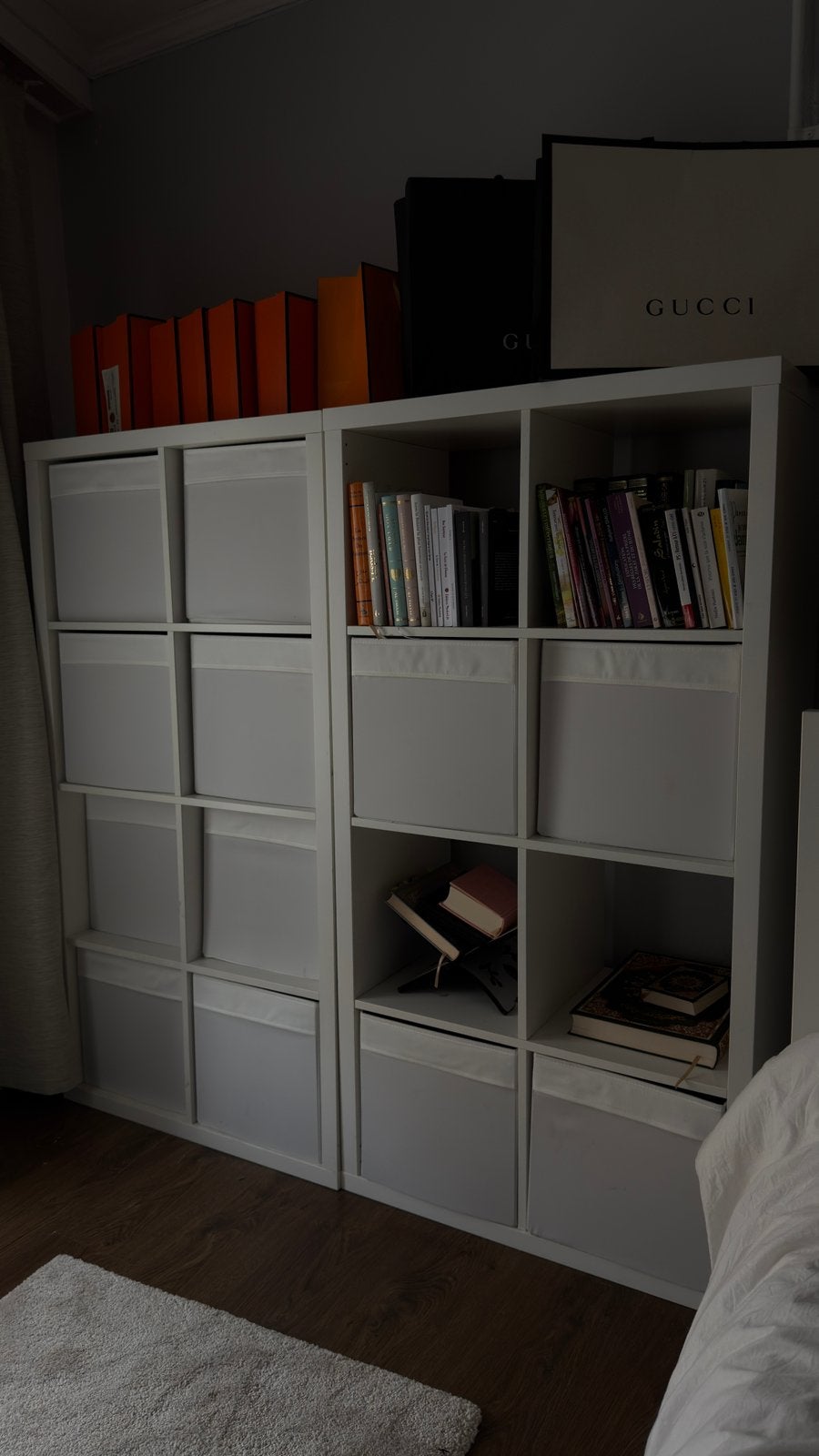 2 étagères IKEA KALLAX blanches 77x147 + rangements, Enlèvement, Comme neuf