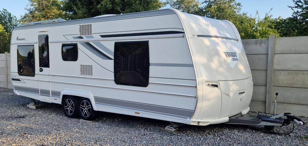 FENDT DIAMANT 650 CARAVAN/UITSTEKENDE STAAT/19.999€, Ringverwarming, Rondzit, Bedrijf, 1500 - 2000 kg