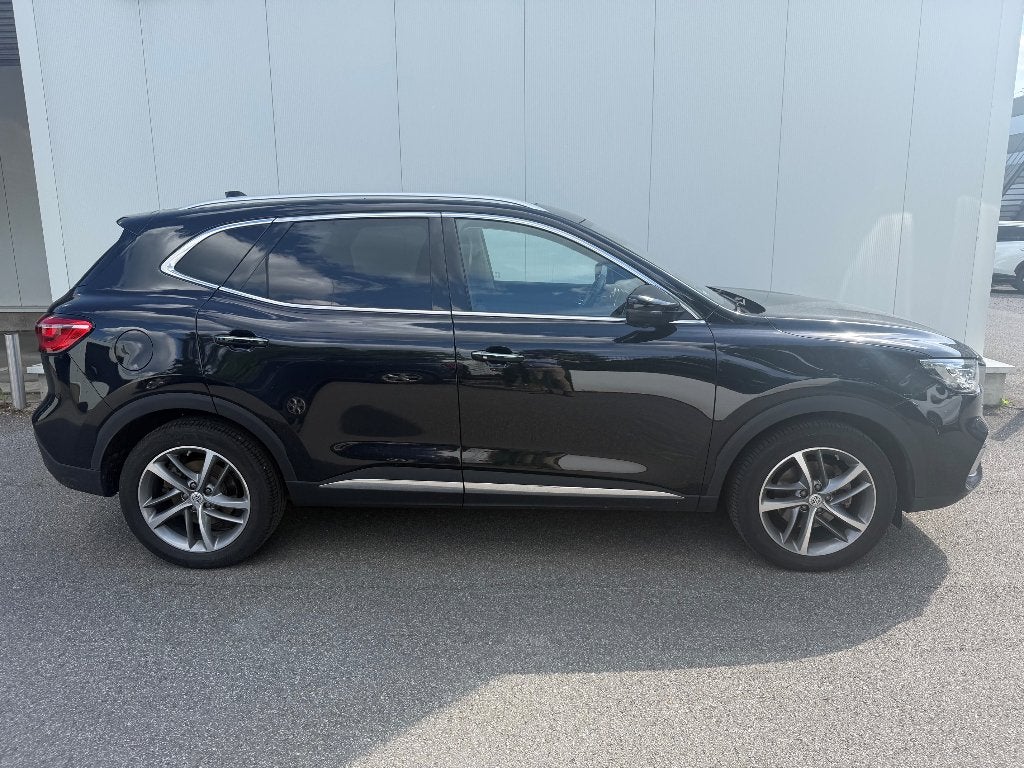 MG EHS PHEV 1.5 Turbo Luxury *Trekhaak & Dashcam*, Auto's, MG, 4 cilinders, Zwart, 5 deurs, Hybride Elektrisch/Benzine