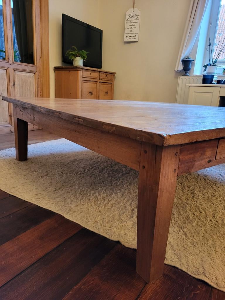 Grote massief houten salon tafel, Huis en Inrichting, Ophalen