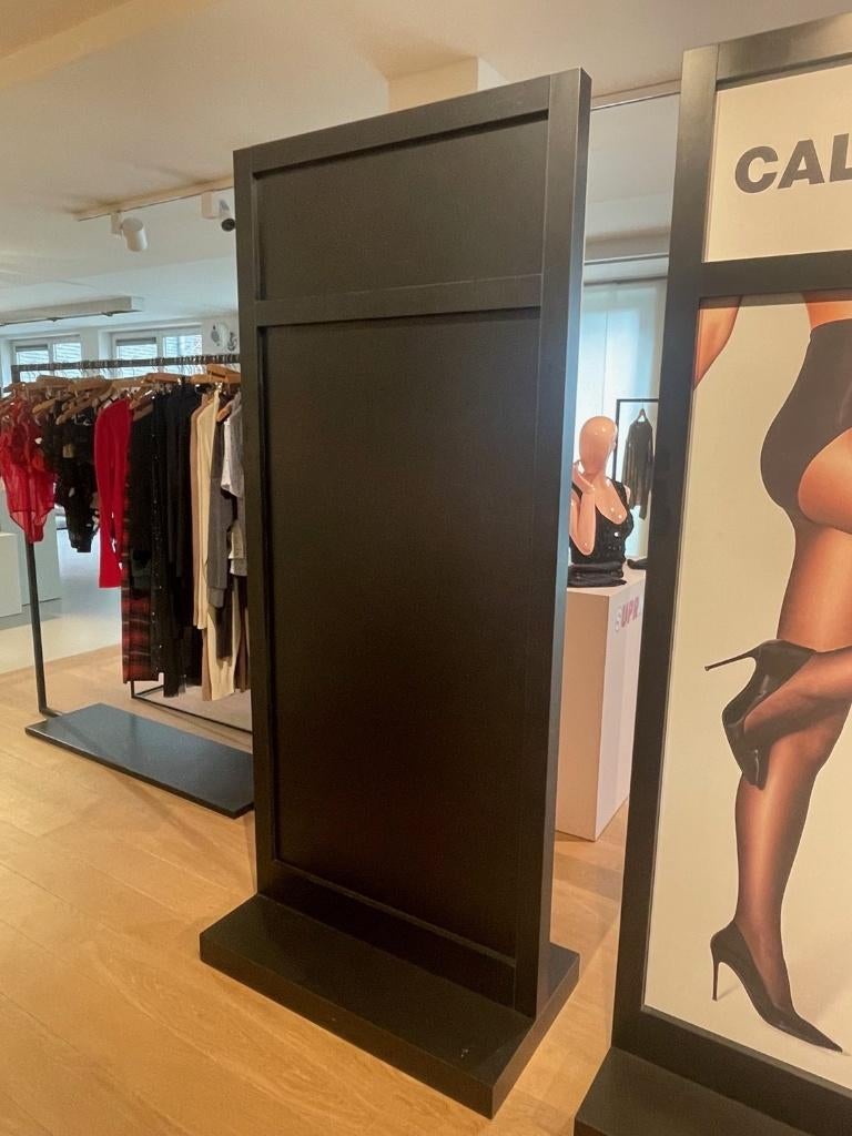 ROOM-DIVIDERS | BRAND WALLS | Mobiele DISPLAYS, Ophalen