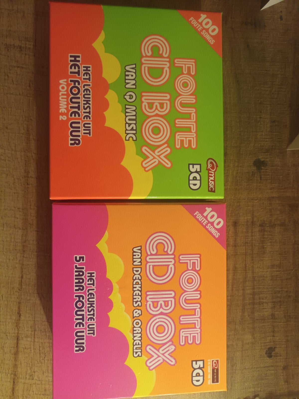 q music foute cd box vol 1 en vol 2, Ophalen of Verzenden, Zo goed als nieuw