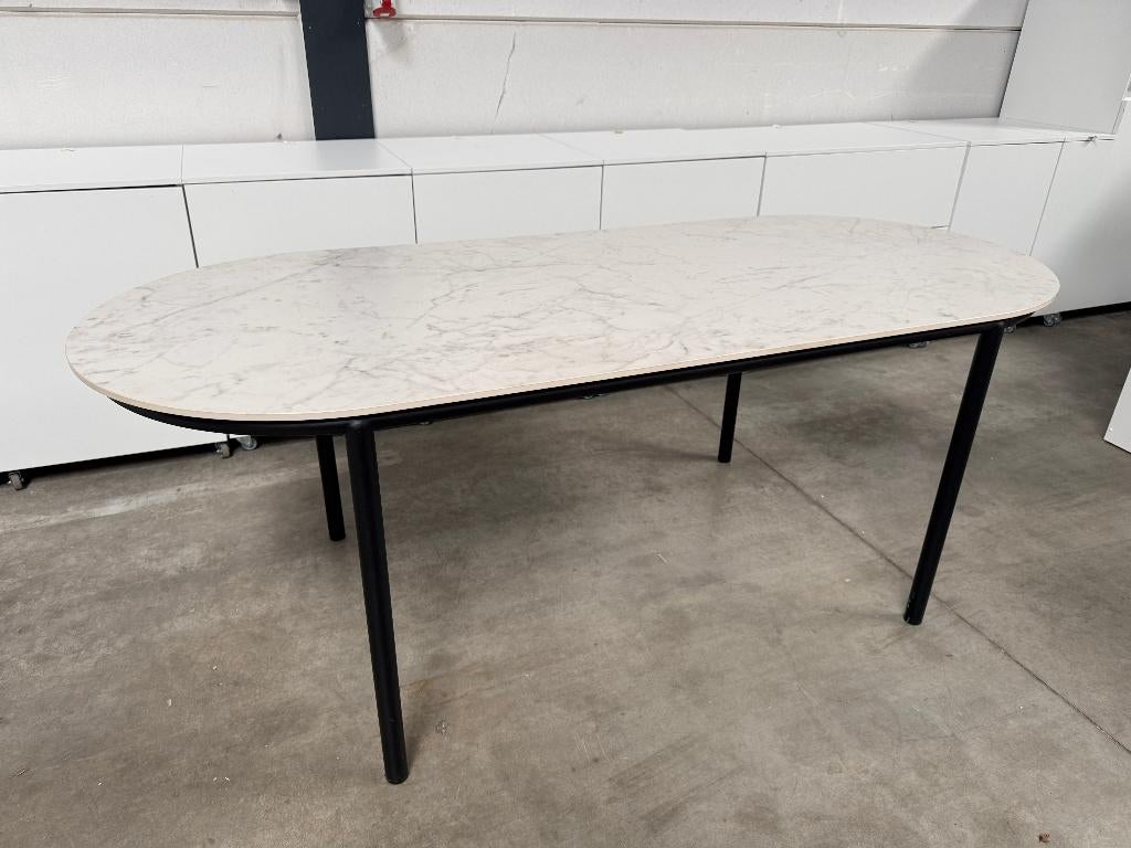 Toonzaalmodel: Eettafel Keramiek - Unit 14 - Model Lewis, Huis en Inrichting, Tafels | Eettafels, Ophalen, Overige materialen