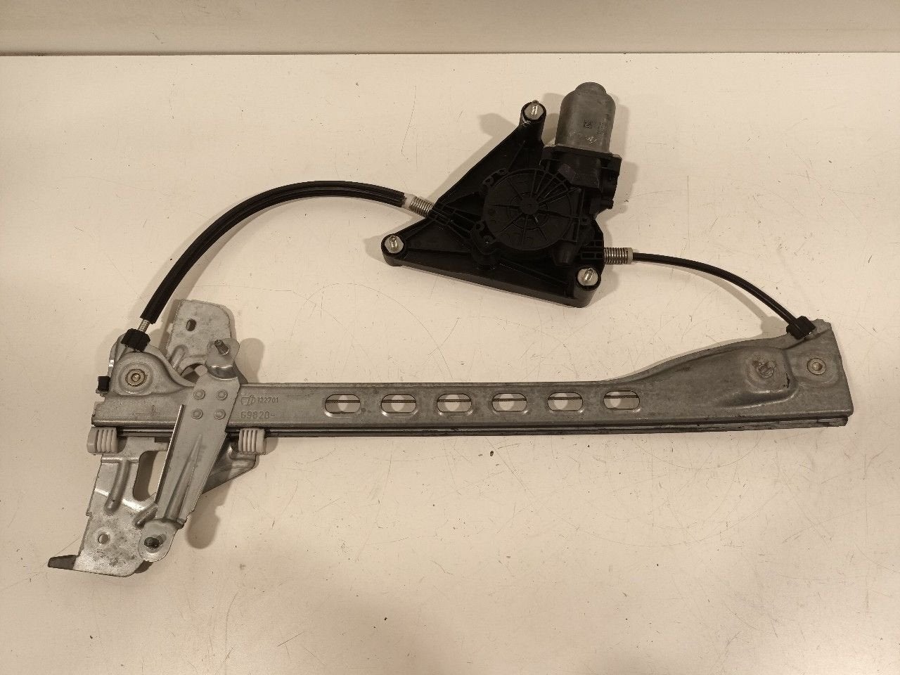 Raammechaniek elektrisch links voor Citroën C1, Onderdelen@venauto.nl, Van der Ven Autorecycling B.V., Gebruikt, Ettenseweg 76, 4706 PB Roosendaal, The Netherlands