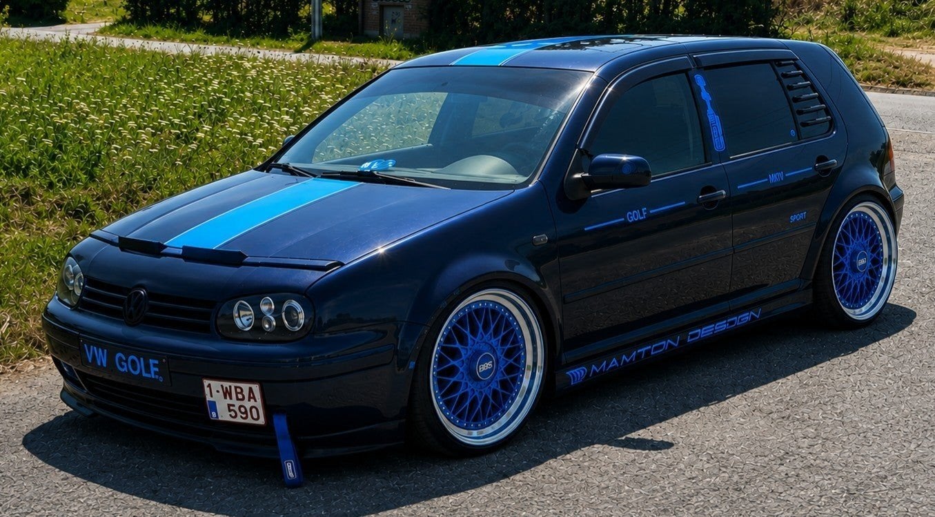 volkswagen golf 4 petit accident refaire tuning german look, Zwart, Blauw, Leder, Handgeschakeld