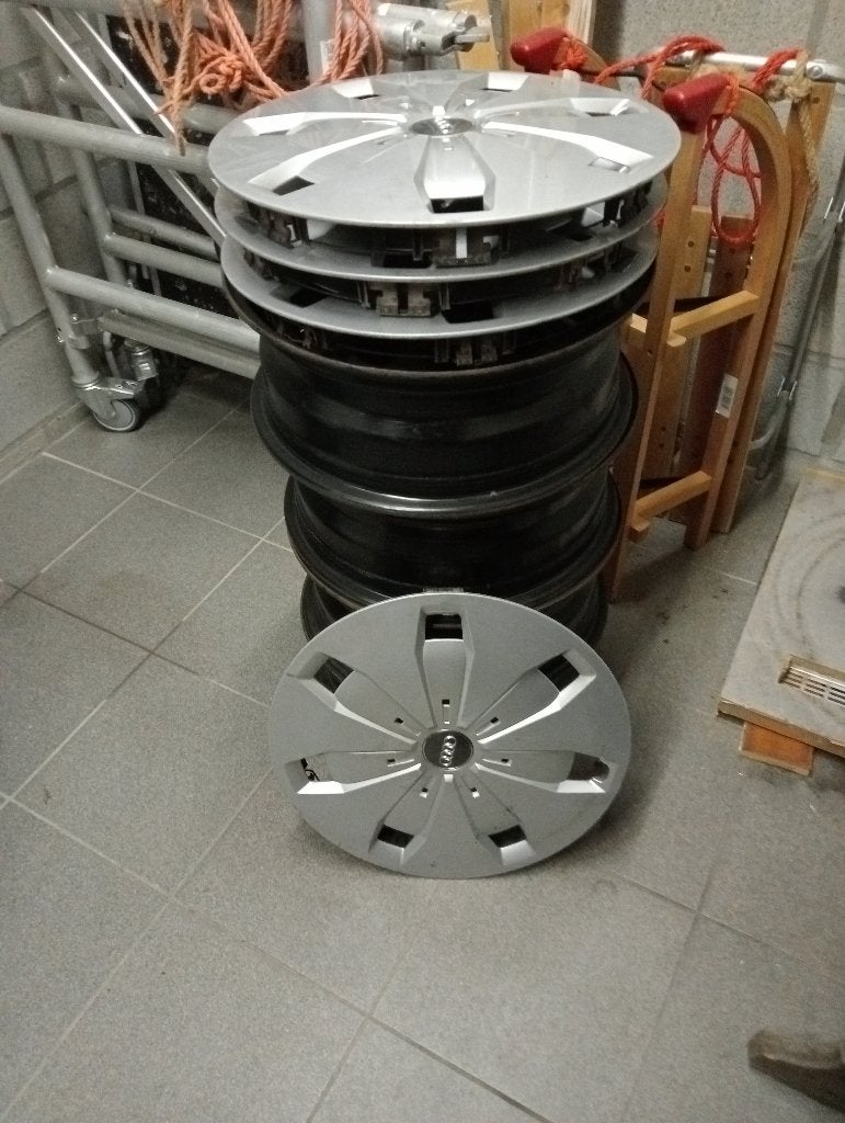 Metalen Velgen met wieldeksel, 215 mm, 16 pouces, Véhicule de tourisme, Enlèvement