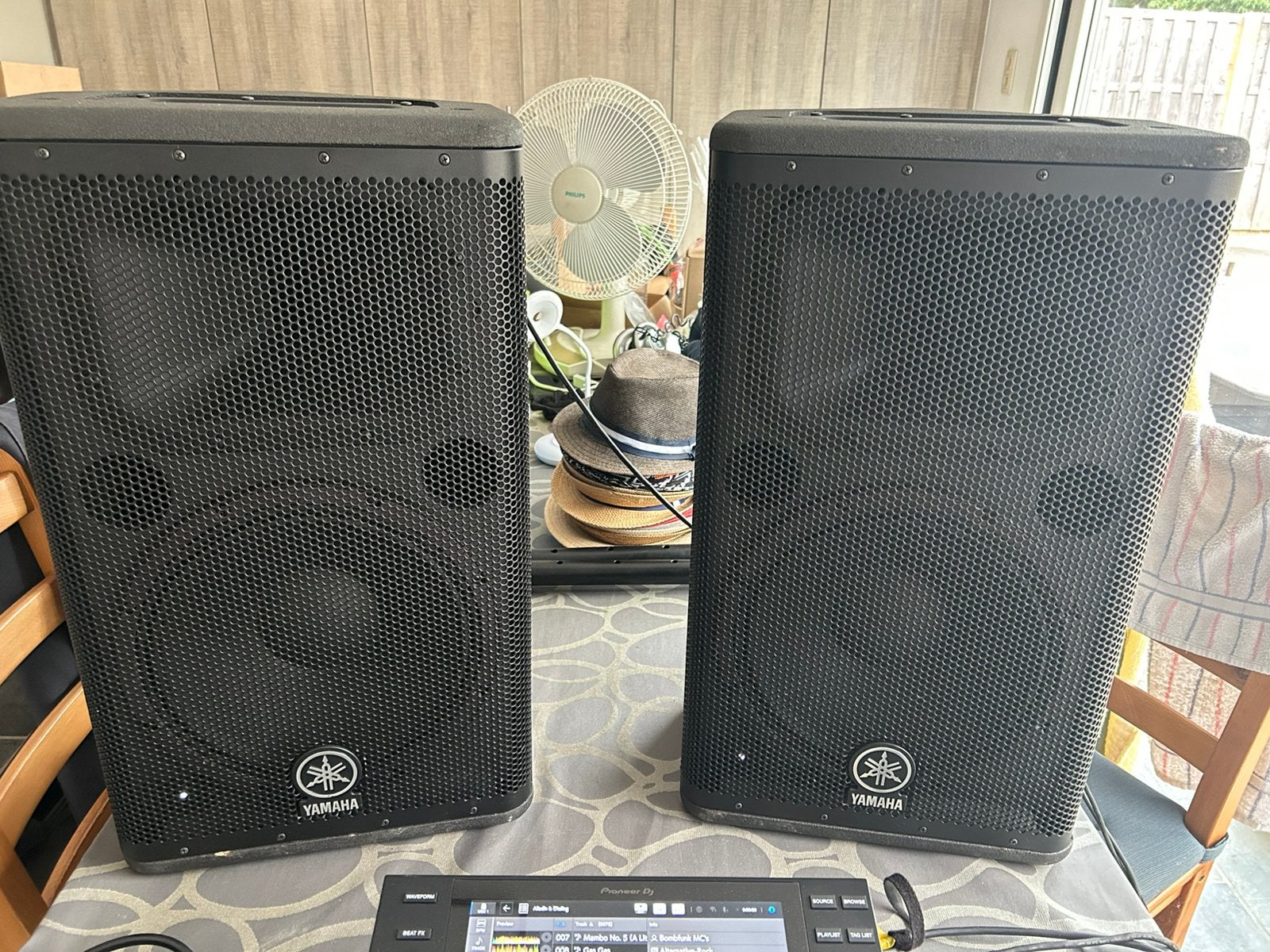 2x Yamaha DSR-112 actieve boxen in topstaat, Ophalen, Zo goed als nieuw