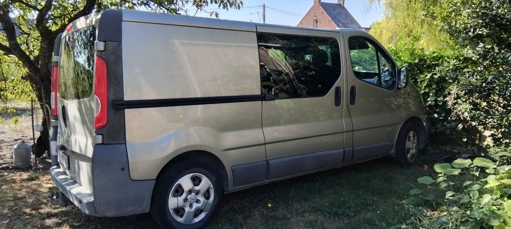 OPEL VIVARO double cabine 2010, Boîte manuelle, Particulier, 4 cylindres, 115 kW