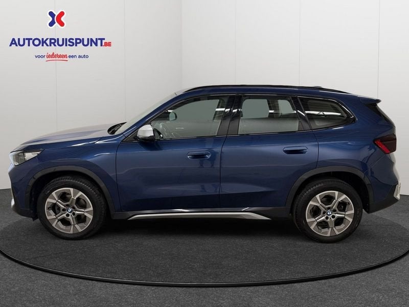 BMW X1 sDrive18i AUT, Auto's, BMW, Achterwielaandrijving, Gebruikt, Parkeersensor, Leder