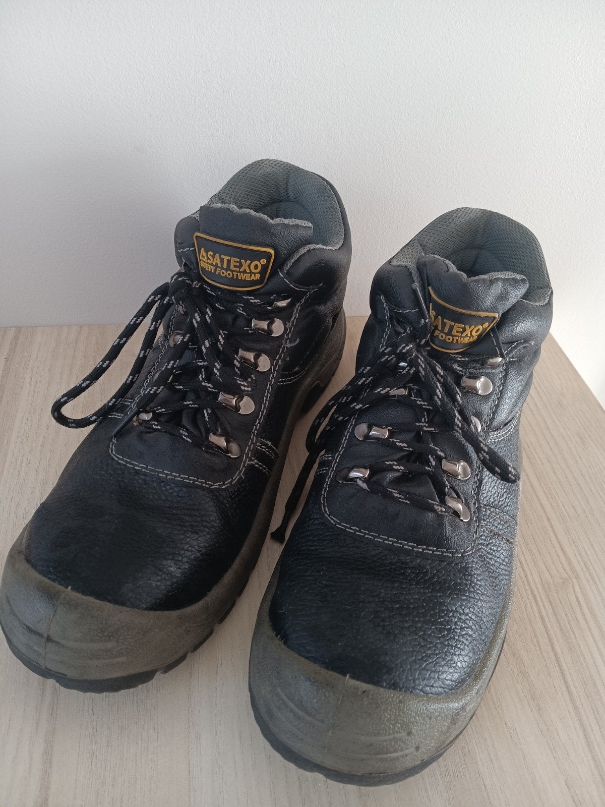 Veiligheidsschoenen maat 43, Doe-het-zelf en Bouw, Ophalen of Verzenden